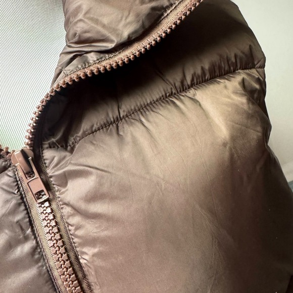 Brown Quilted Puffer Vest M Cocoa Neutral Quiet Luxury Minimalist Capsule - Picture 12 of 14